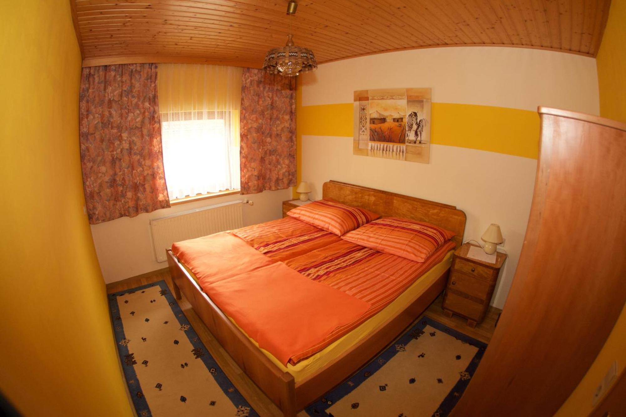 Haus Stoeffler Lägenhet Reisach Exteriör bild