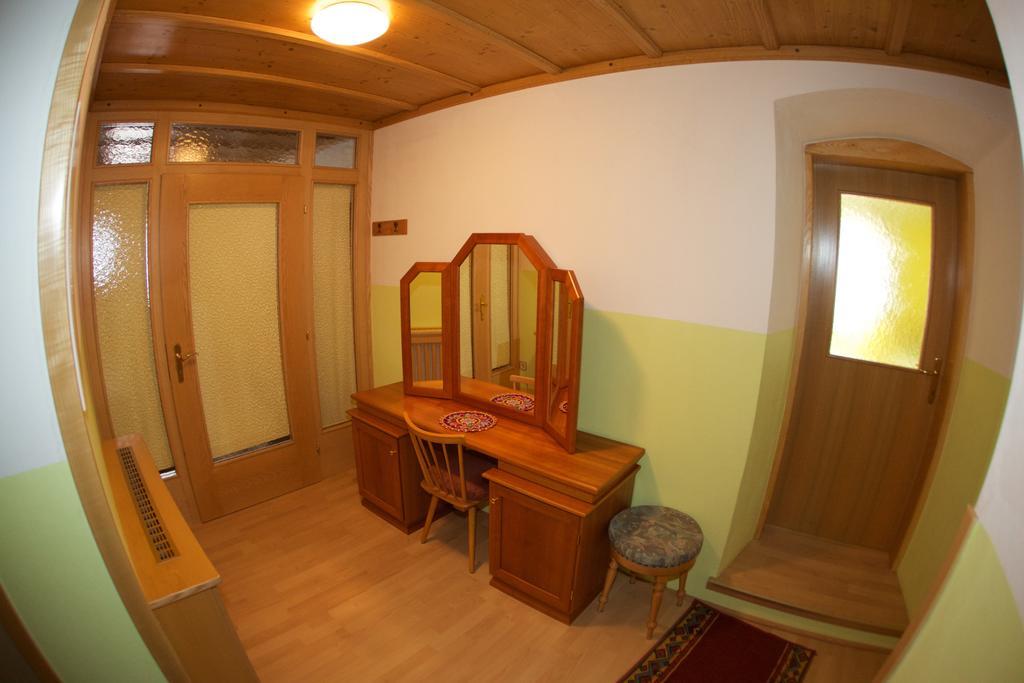 Haus Stoeffler Lägenhet Reisach Rum bild