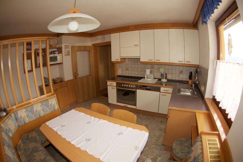 Haus Stoeffler Lägenhet Reisach Rum bild